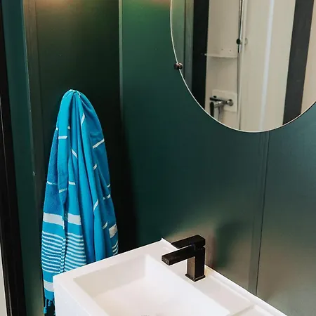 Mobil-home Avec Terrasse, 2 Doubles, Cuisine équipée - Api-1-52-1467