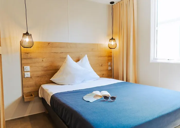 Mobil-home Avec Terrasse, 2 Doubles, Cuisine équipée - Api-1-52-1467 Saint-Jean-de-Monts