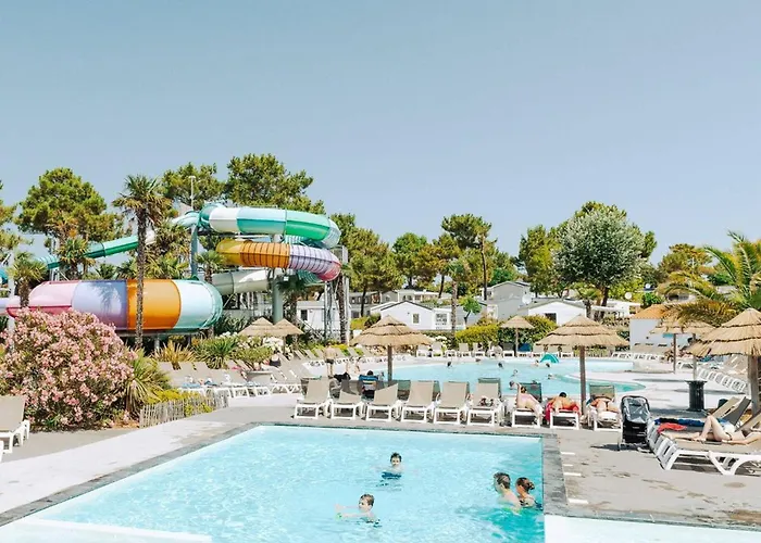 Mobil-home Avec Terrasse, 2 Doubles, Cuisine équipée - Api-1-52-1467 *